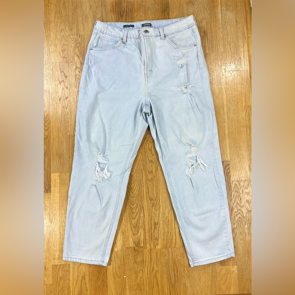 Wild Fable Highest‎ Rise Mom Jeans Distressed Light Wash
